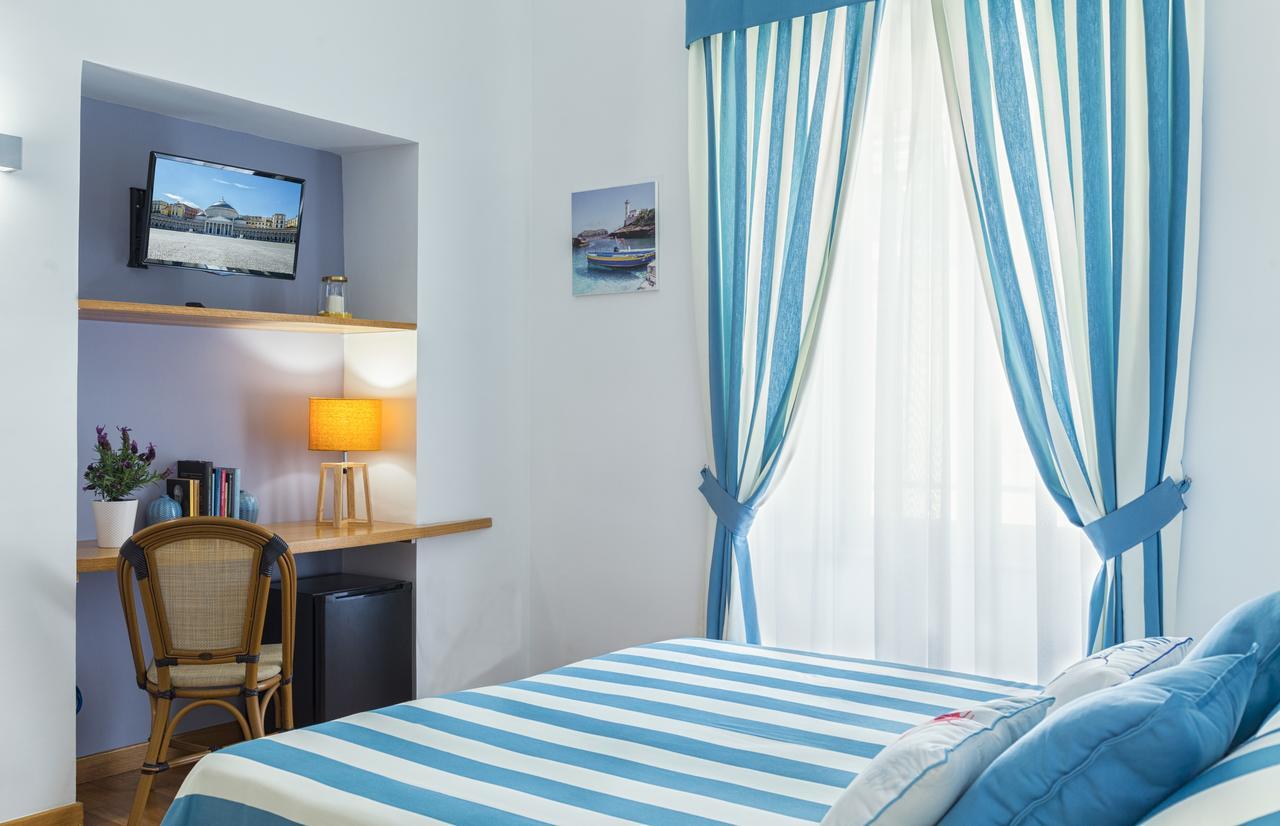 Casa D'Amare Bed & Breakfast เนเปิลส์ ภายนอก รูปภาพ