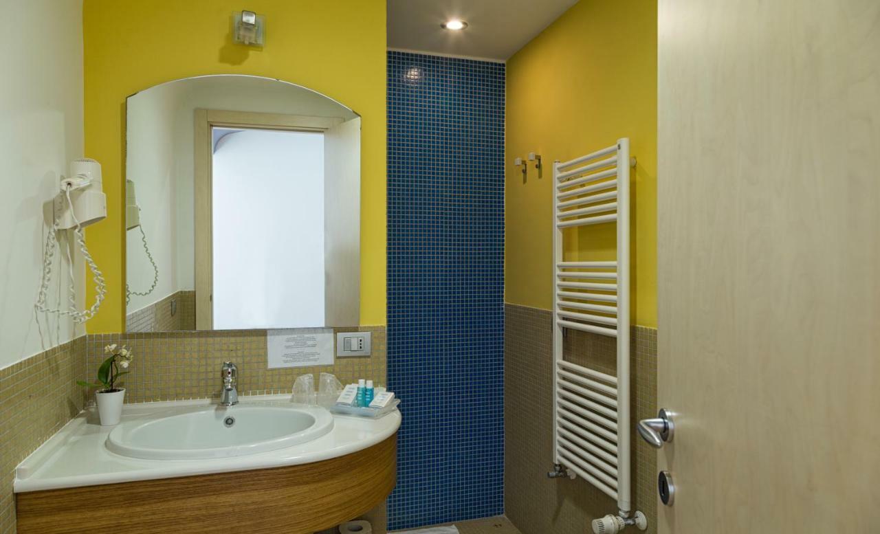 Casa D'Amare Bed & Breakfast เนเปิลส์ ภายนอก รูปภาพ